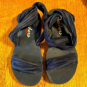 Skechers ladies ankle wrap sandals 7.5. Navy blue.